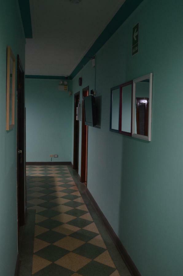 Andes Backpackers Hostel ลิมา ภายนอก รูปภาพ